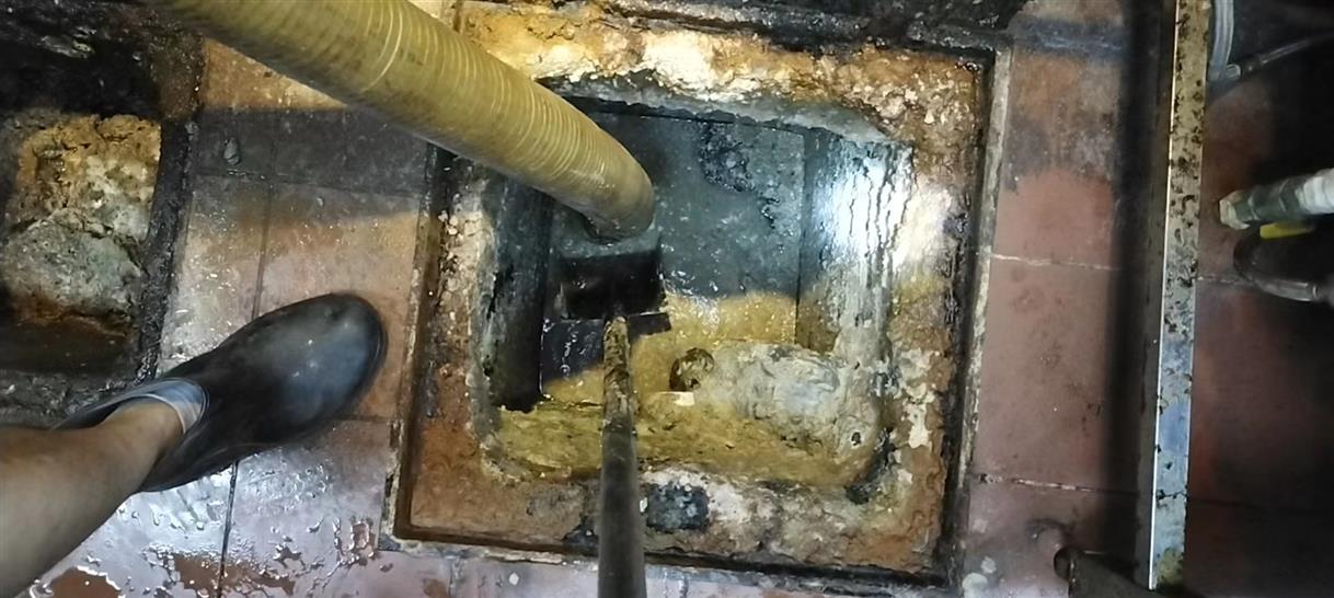 定南污水池清理一般都有毒气，怎么预防中毒呢？