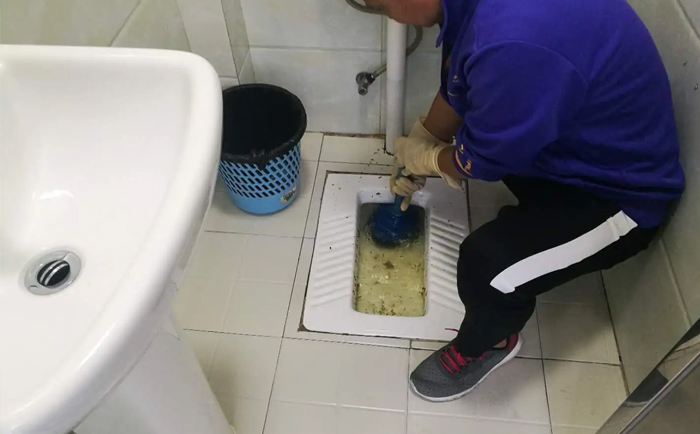 定南疏通蹲坑